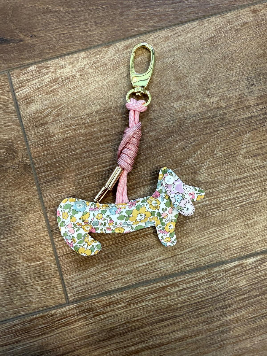 Betsy Ann Yellow Doxie Charm