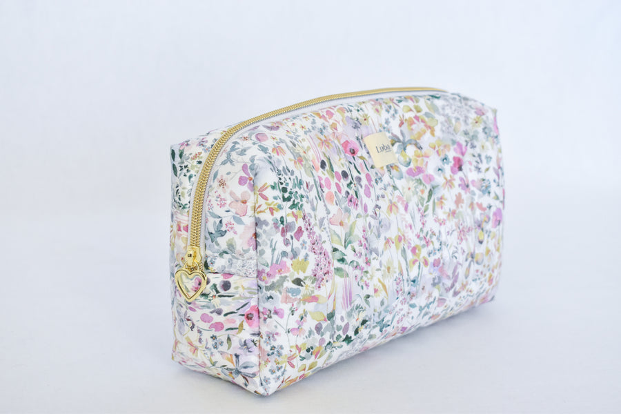 Felda Tana Lawn Toiletry Bag