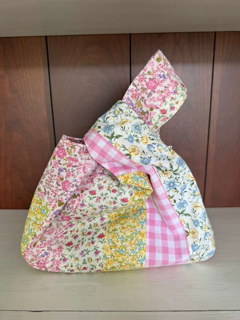 Gemma Meadow Liberty fabric Knot Lunch Bag