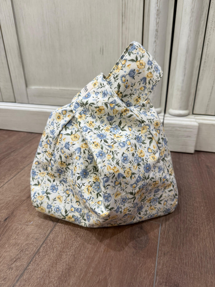 Baby Blue & Yellow Floral  Knot Lunch Bag